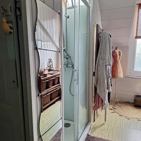 Chambre Chez L'Habitant בית אירוח *